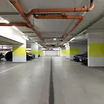 City Centre & Modern Quiet Apartment With Parking By Renters Prestige