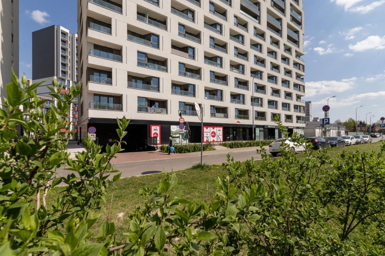 Apartment Centre & Modern Quiet With Parking By Renters Prestige *